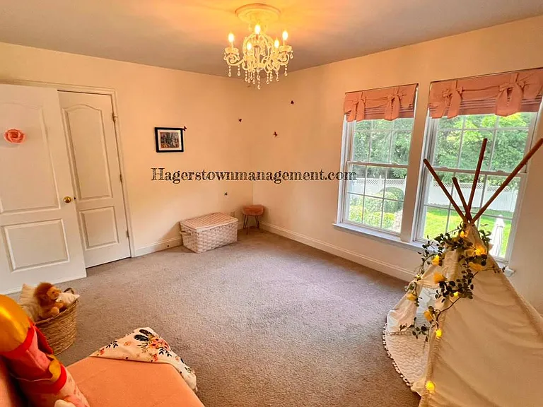 11507 Rolling Green Ct — Photo 34