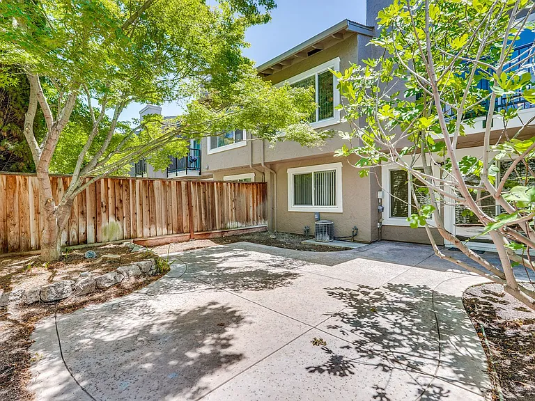 3675 Brach Way — Photo 24