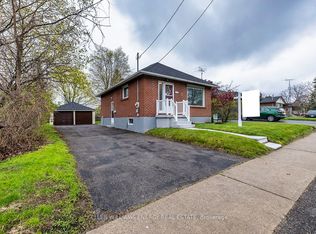 739 King St W, Oshawa, ON L1J2L2