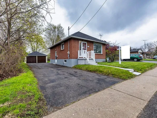 739 King St W, Oshawa, ON L1J 2L2