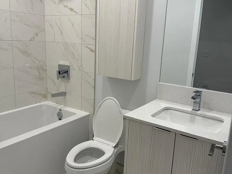 430 Square One Dr #4911 — Photo 12