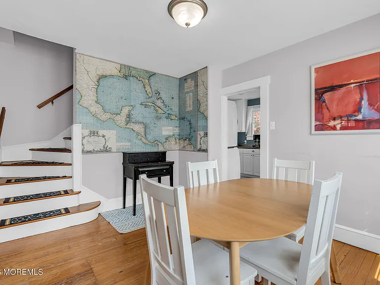 706 E St — Photo 12