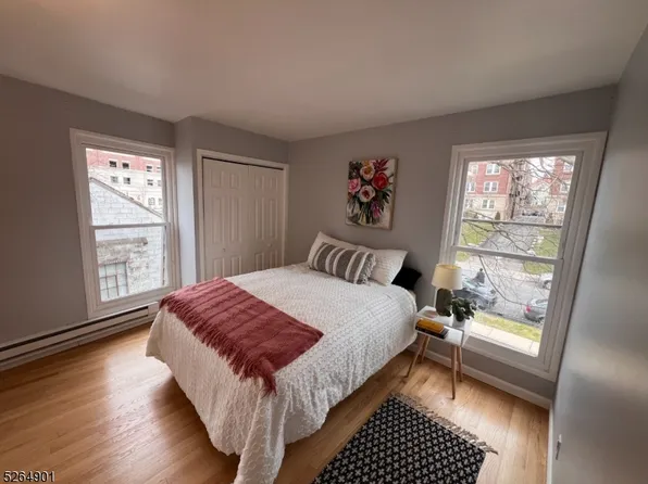 15 Forest St #6, Montclair Twp., NJ 07042
