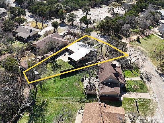 3rd image of 1101 Sierra Vista Dr