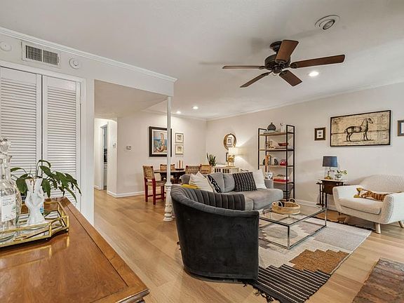 4th image of 3627 Dickason Ave #5