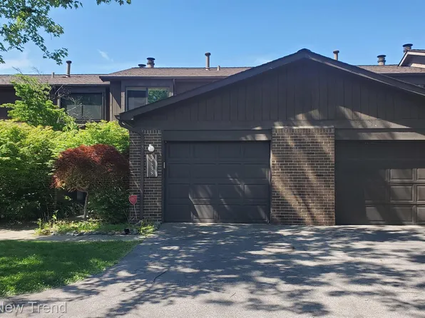 2535 Meade Ct, Ann Arbor, MI 48105