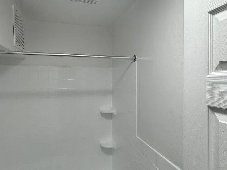 18 Waldron Ave #2A — Photo 6
