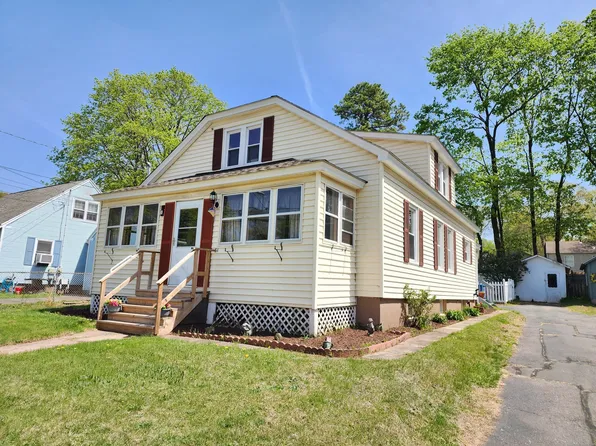 61 Hawthorne Street, Manchester, CT 06042