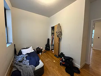 Rented by KNOCKKNOCK LLC