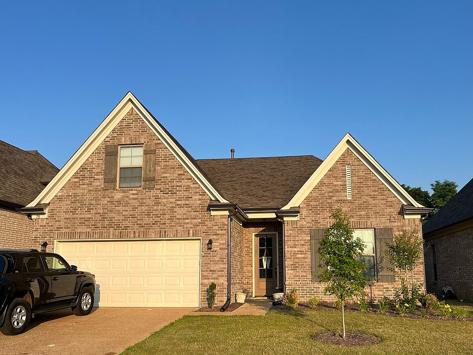 1st image of 70 Dogwood Springs Dr