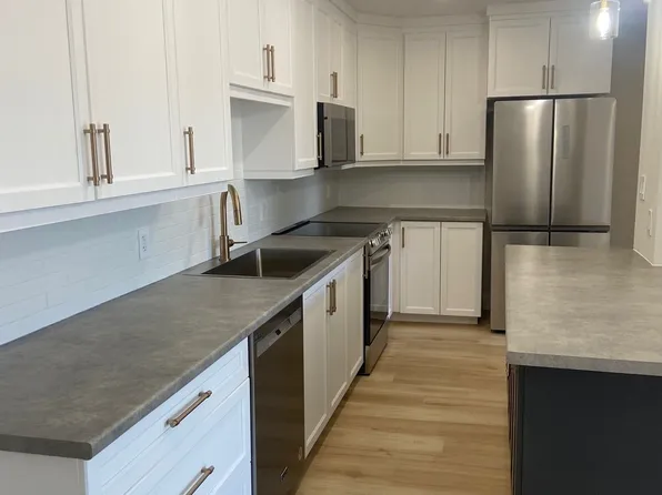 225 Campus Pkwy #302, Chatham Kent, ON N7L 4X2