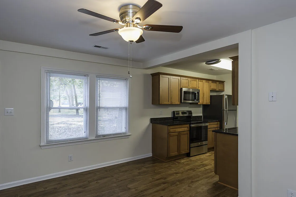 Fox Chase Apartments — Photo 3