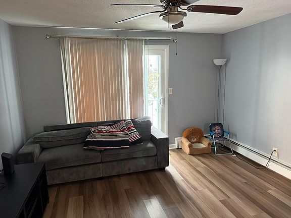 4th image of 19 Pine St Unit G
