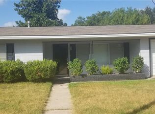 208 S Avenue E, Victoria, TX --