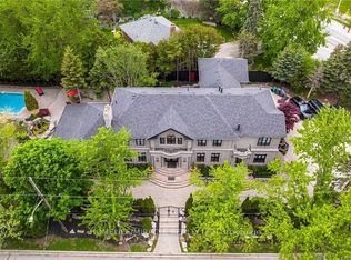 1540 Mississauga Rd, Mississauga, ON L5H2K1