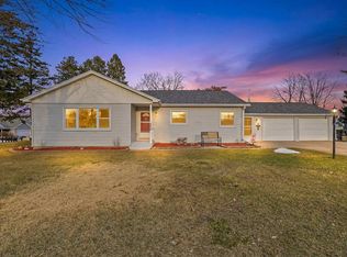 206 N Depot St, Fox Lake, WI 53933