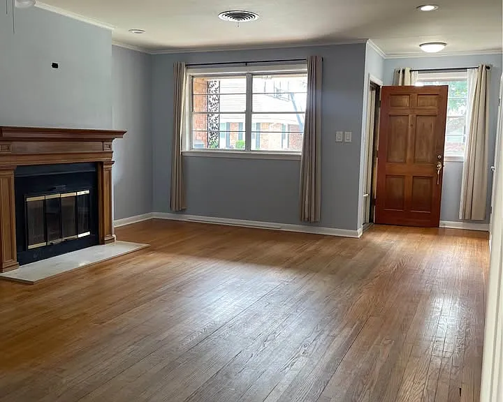 3110 Ridgeway Dr — Photo 2