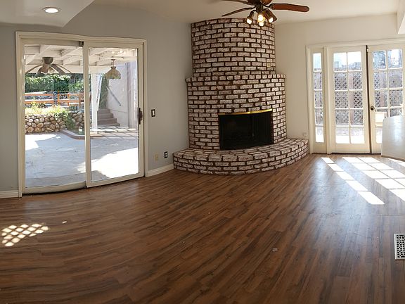 Living room with fire place
