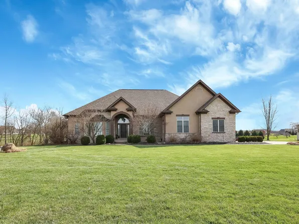 1577 Winding Oak Dr S, Baltimore, OH 43105