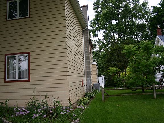 Norht side of the home