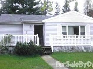 203 5th St S, Walker, MN 56484