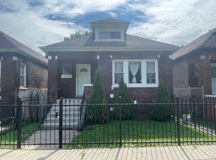 8233 S Manistee Ave, Chicago, IL