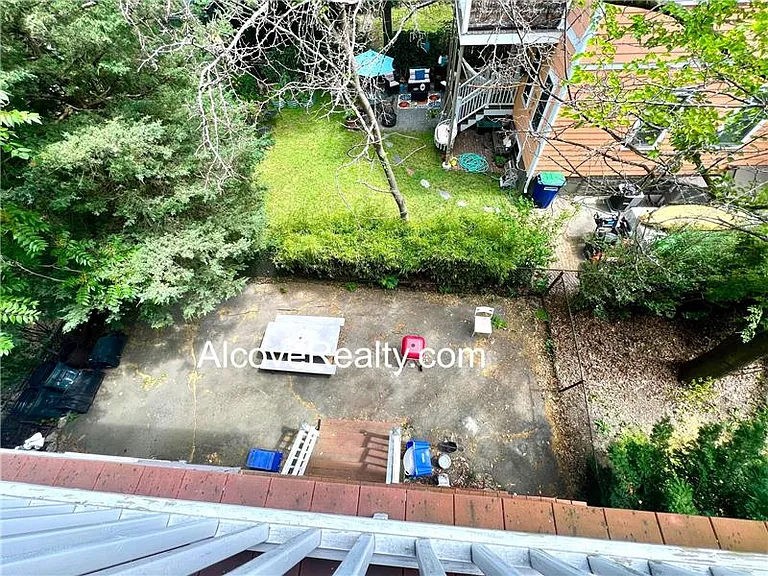 21 Sartwell Ave #2 — Photo 12
