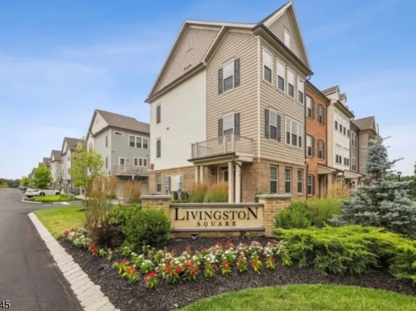 18 Cortland Ct, Livingston Twp., NJ 07039