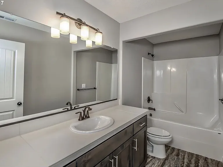 3879 Morris St — Photo 15