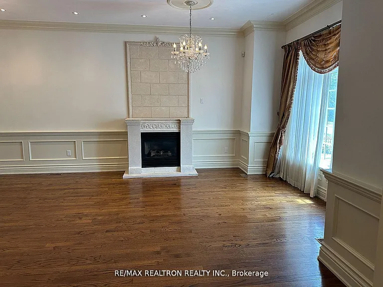 76 Horsham Ave — Photo 8