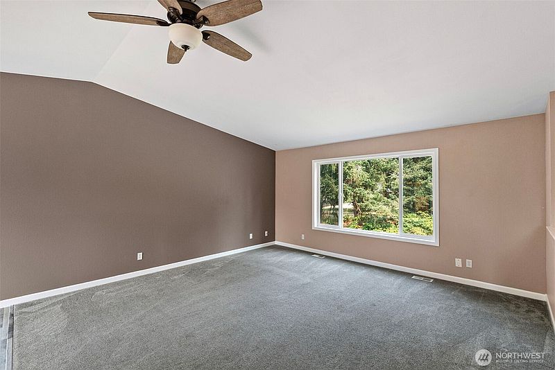 5th image of 3980 Redemption Avenue SE