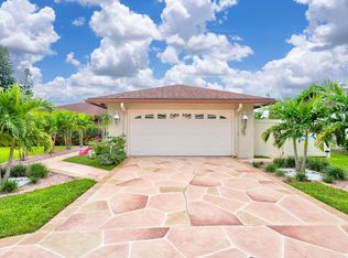 1294 Larch Way, Wellington, FL 33414