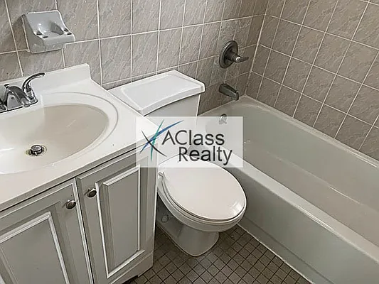 Rented by A Class Realty Corp | media 10