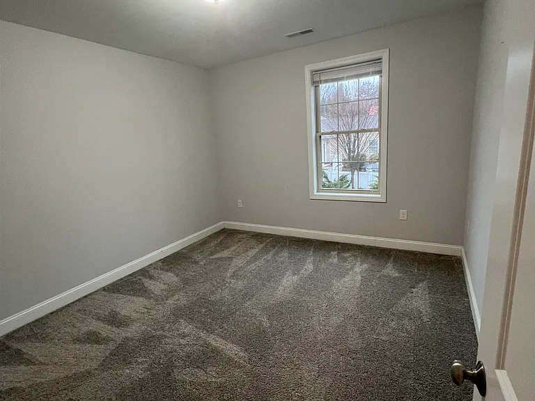 50 Sheffield Dr #206 — Photo 9