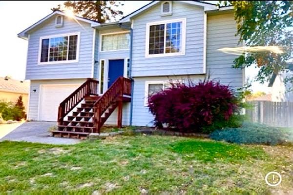 Nice home in good neighborhood