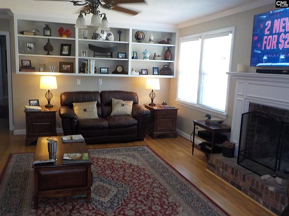 3rd image of 710 Knollwood Dr
