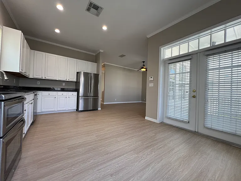 502 Greenbrier Ave — Photo 11