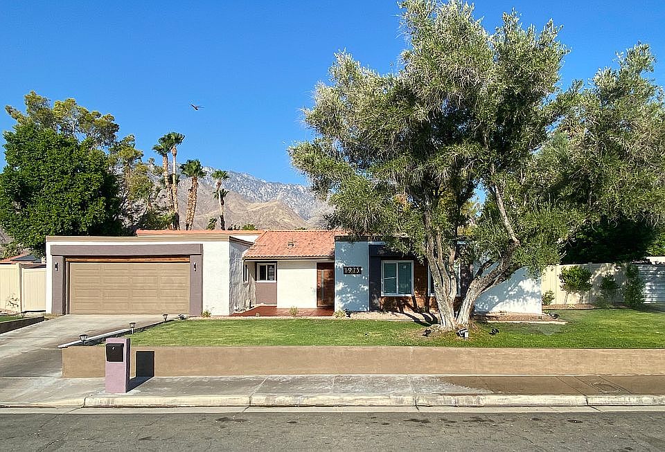 1st image of 1975 N Nogales Way