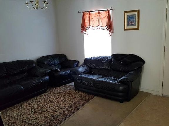 5th image of 914 Stockport Dr
