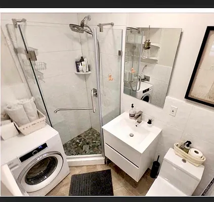 Rented by Lexiti Realty Corp | media 50