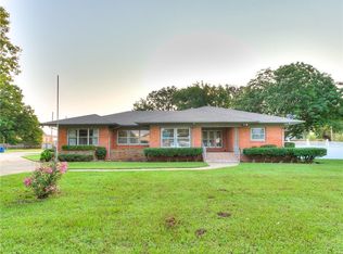 501 SW 4th St, Lindsay, OK 73052