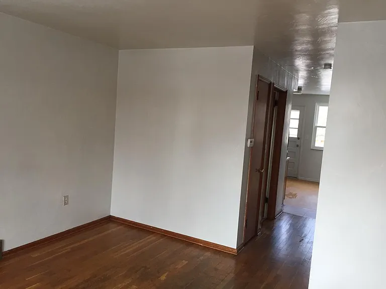 202 William St #2 — Photo 44