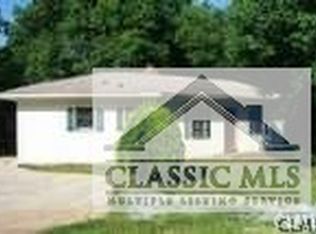 202 Hickory Point Rd NE, Madison, GA 30625