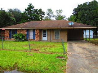 722 Azalea Ln, Marksville, LA 71351