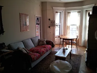 Rented by ZealEstate Group Inc