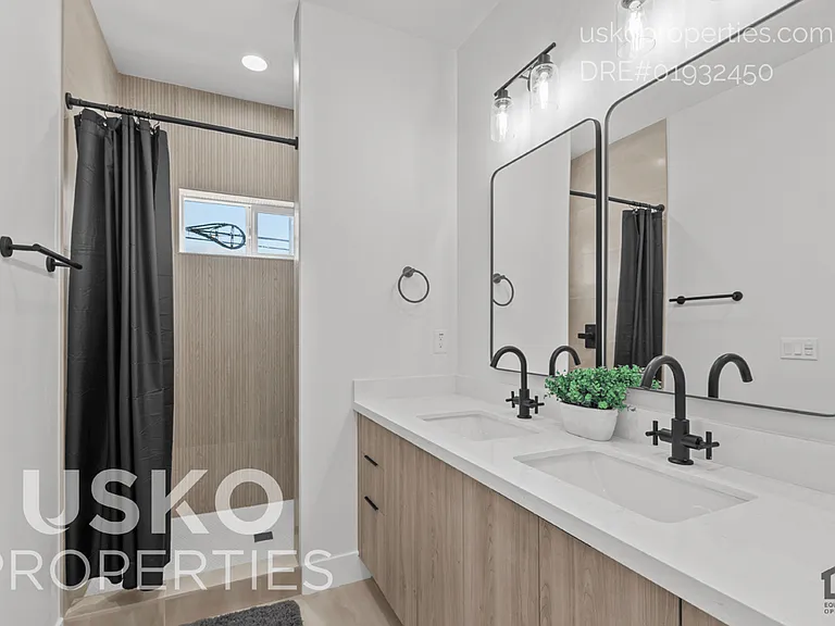 4825 Chippendale Dr — Photo 22