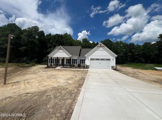 111 Oakbridge Way, Pikeville, NC 27863