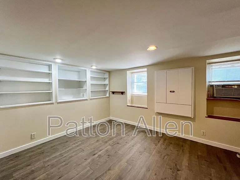 29 Parkman Ave #3 — Photo 5