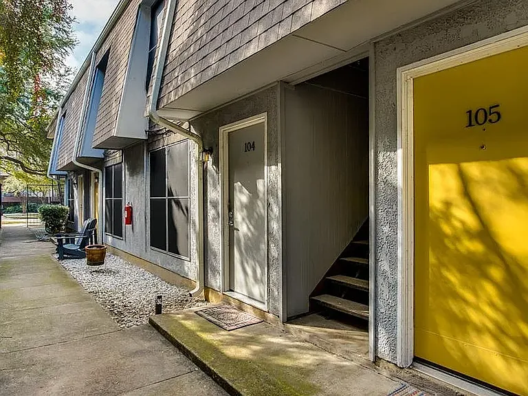 4322 Bowser Ave #203 — Photo 9