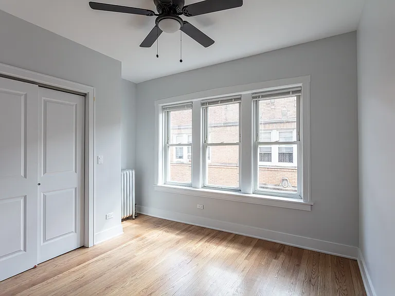 4009 N Lowell Ave #2W — Photo 12